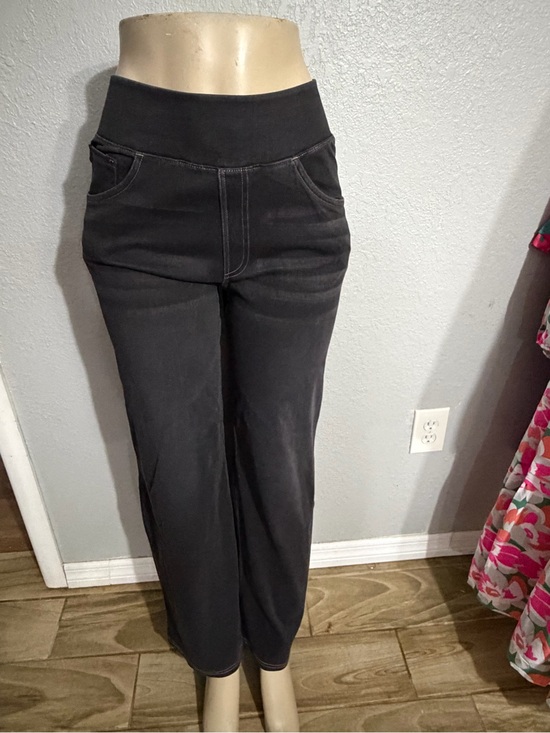 HALARA Denim - Women’s Black Pull-On leggings with High Waist Halara